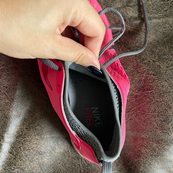 Nike trainers- bright pink & grey - Picture 8 of 8